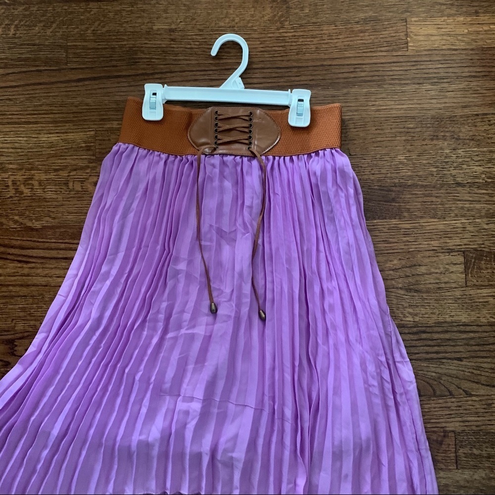 Magic Skirt - Picture 2 of 7